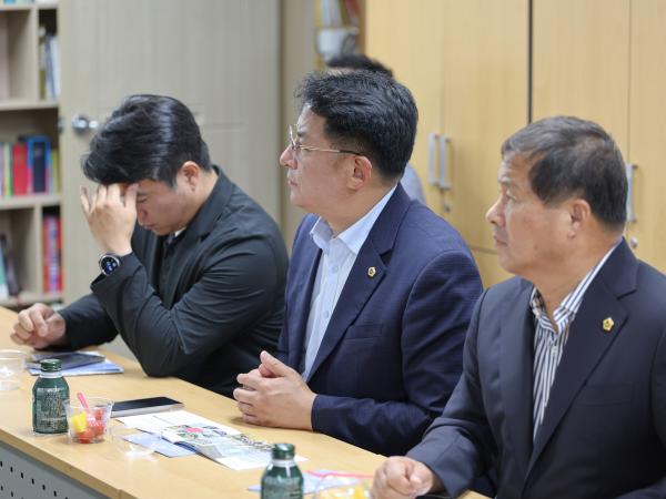 제391회 정례회 보건복지환경위원회 현지활동 첨부이미지 : 25년06월16일 제391회 정례회 보건복지환경위원회 현지활동 (노숙인재활시설) (15).jpg