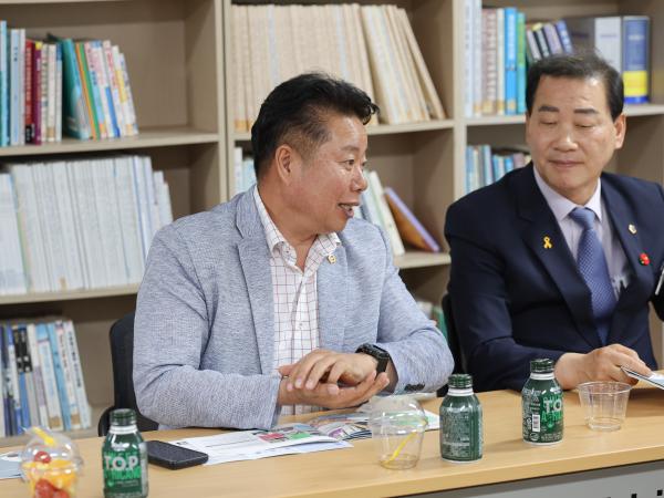 제391회 정례회 보건복지환경위원회 현지활동 첨부이미지 : 25년06월16일 제391회 정례회 보건복지환경위원회 현지활동 (노숙인재활시설) (20).jpg