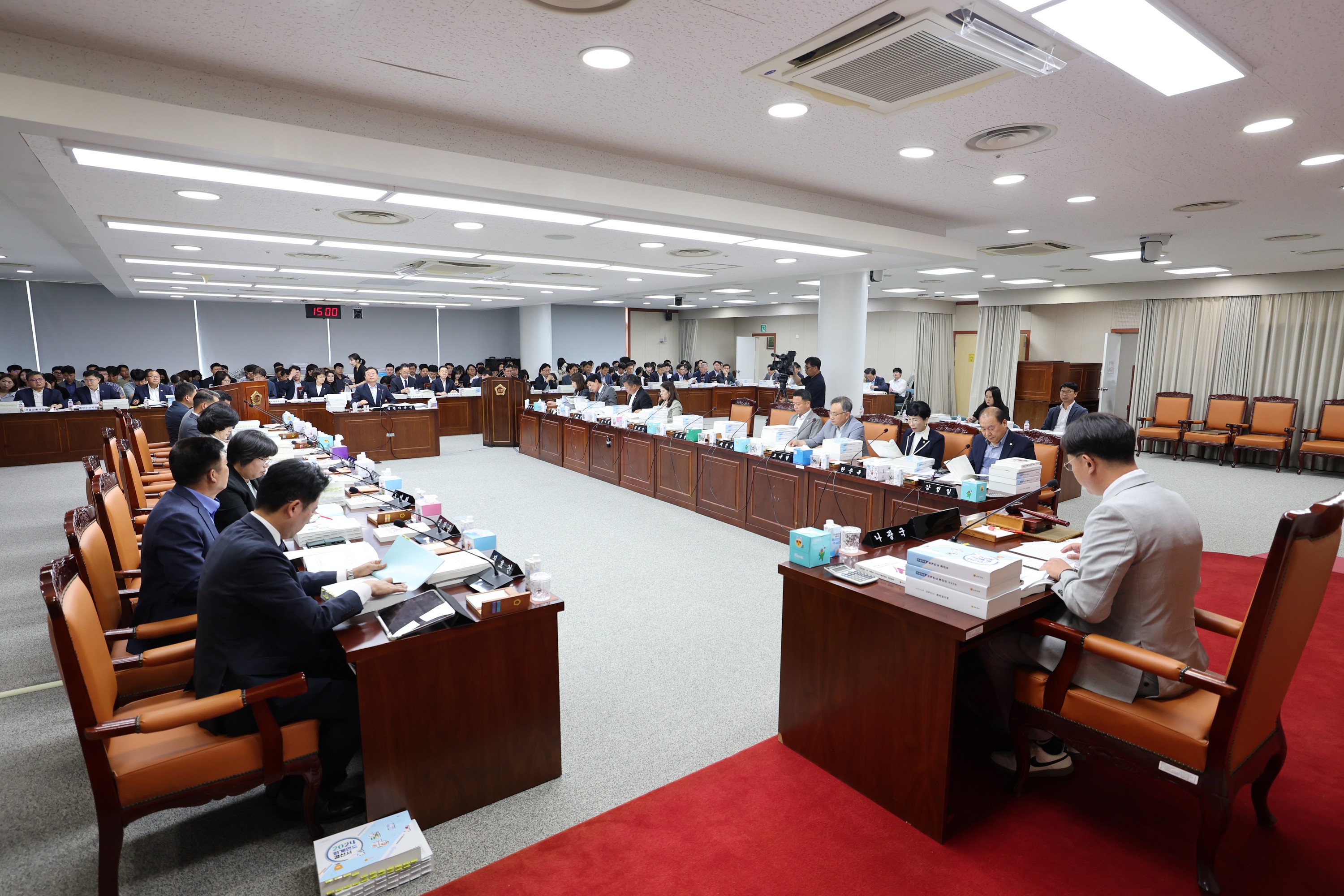 전라남도 2024회계연도 결산 및 예비비 심사 첨부이미지 : 25년06월12일 전라남도 2024회계연도 결산 및 예비비 심사 - 004.jpg