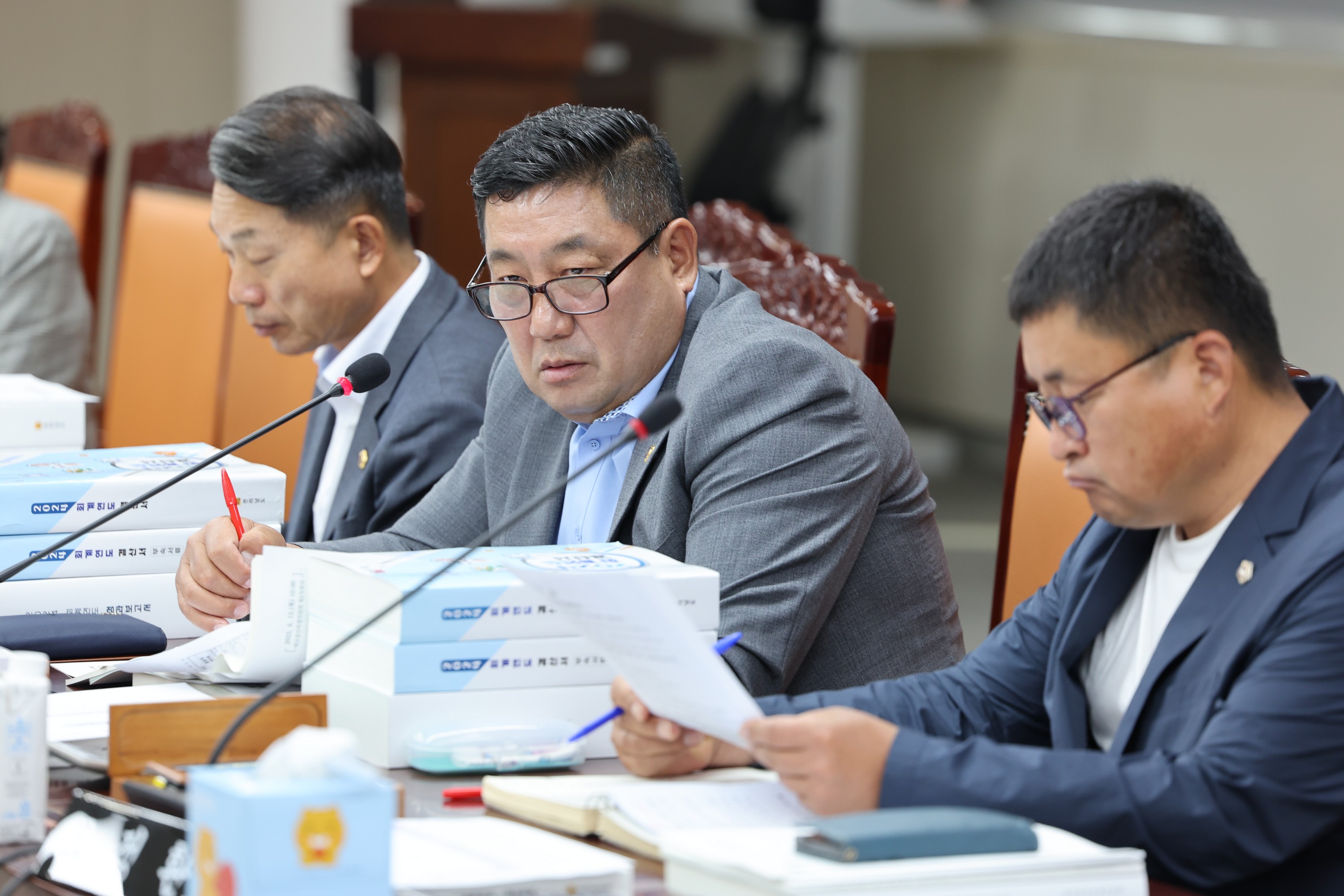 전라남도 2024회계연도 결산 및 예비비 심사 첨부이미지 : 25년06월12일 전라남도 2024회계연도 결산 및 예비비 심사 - 013.jpg