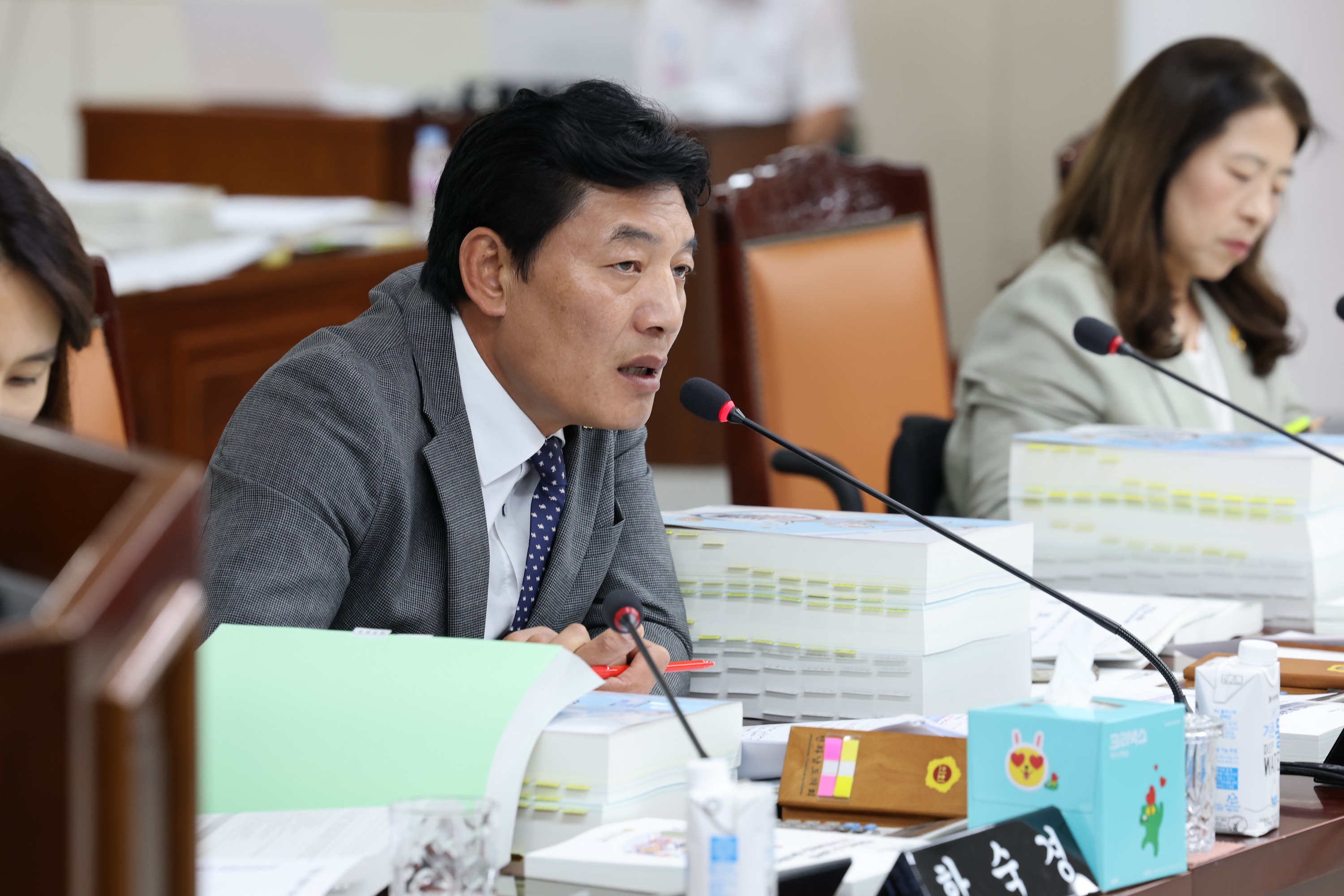 전라남도 2024회계연도 결산 및 예비비 심사 첨부이미지 : 25년06월12일 전라남도 2024회계연도 결산 및 예비비 심사 - 060.jpg