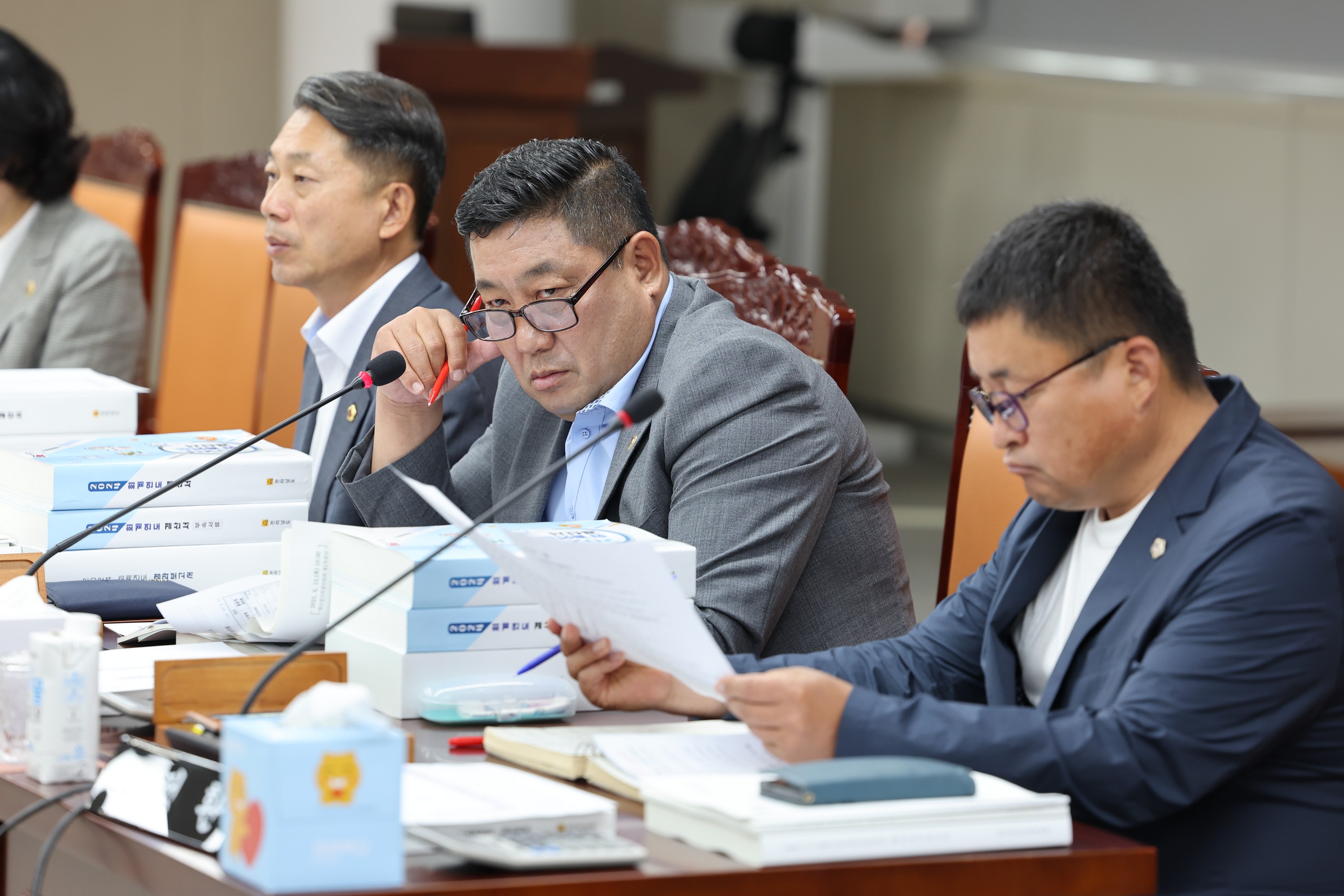 전라남도 2024회계연도 결산 및 예비비 심사 첨부이미지 : 25년06월12일 전라남도 2024회계연도 결산 및 예비비 심사 - 014.jpg