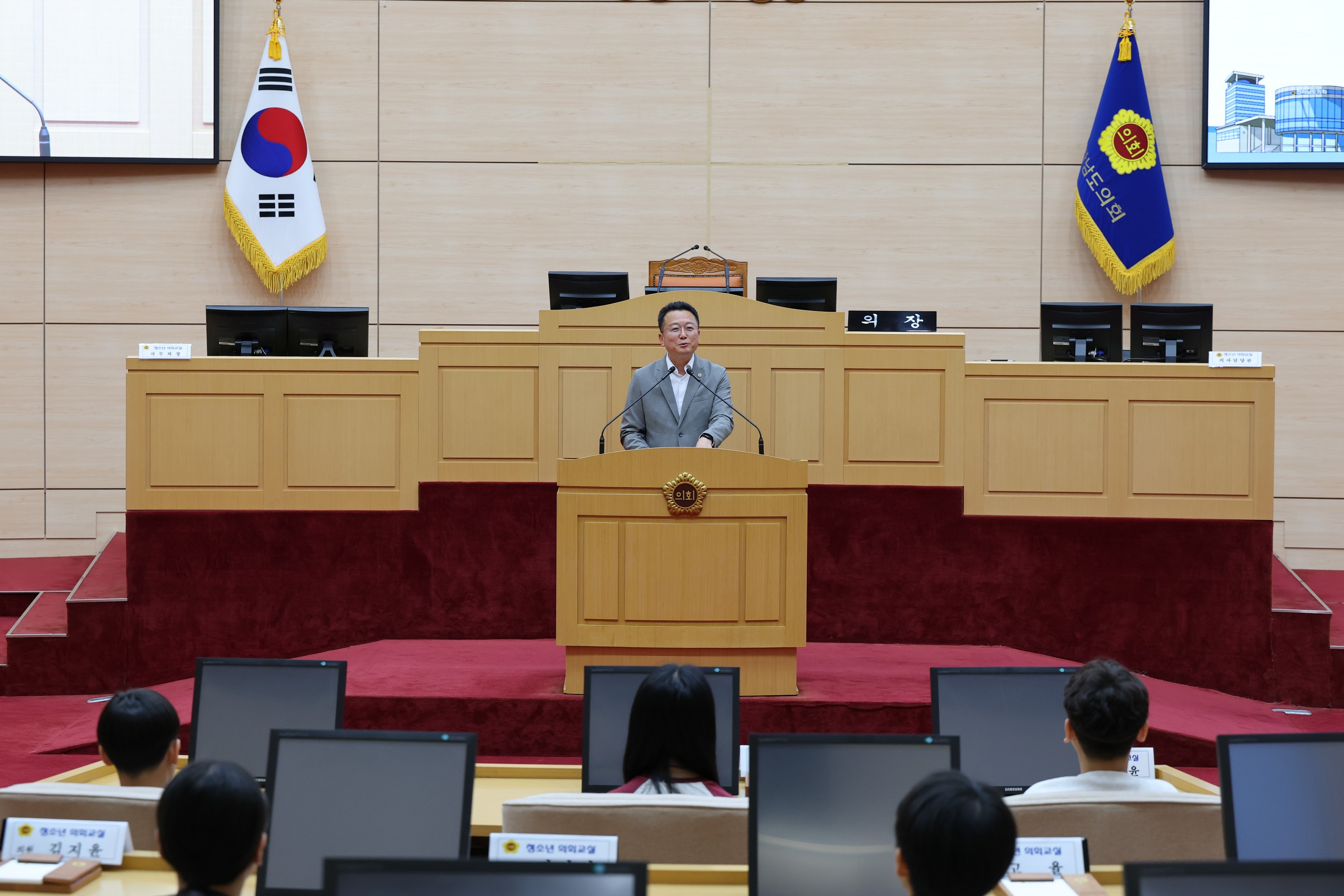 완도 노화초, 목포 이로초 청소년 의회교실 첨부이미지 : 25년06월12일 완도 노화초_ 목포 이로초 청소년 의회교실 - 012.jpg