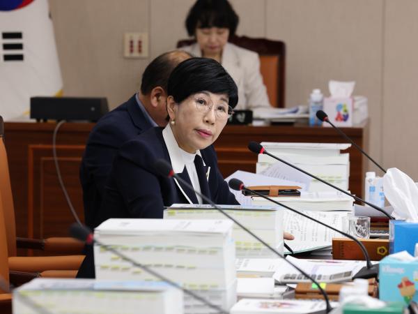 전라남도 2024회계연도 결산 및 예비비 심사 첨부이미지 : 25년06월12일 전라남도 2024회계연도 결산 및 예비비 심사 - 098.jpg