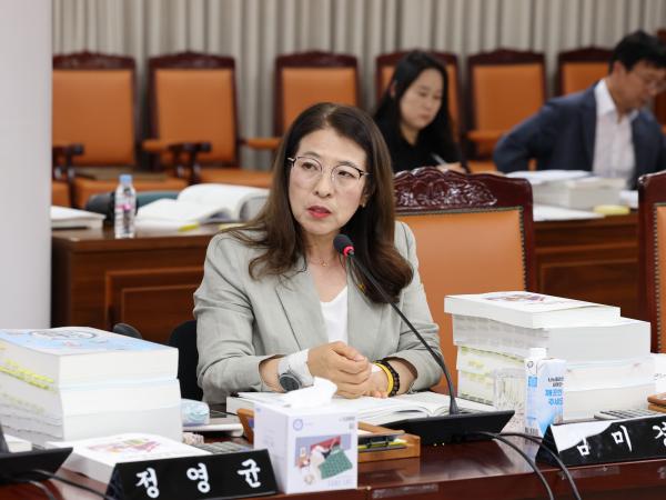 전라남도 2024회계연도 결산 및 예비비 심사 첨부이미지 : 25년06월12일 전라남도 2024회계연도 결산 및 예비비 심사 - 117.jpg