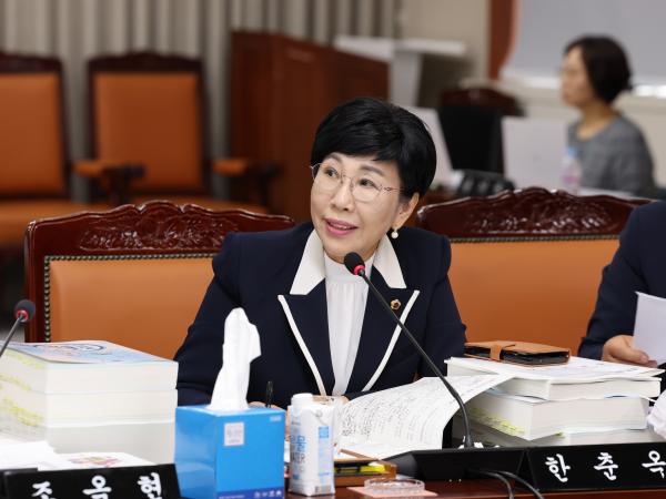 전라남도 2024회계연도 결산 및 예비비 심사 첨부이미지 : 25년06월12일 전라남도 2024회계연도 결산 및 예비비 심사 - 092.jpg