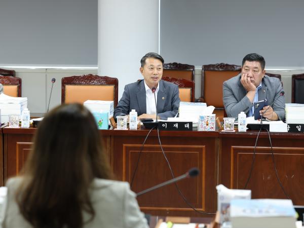 전라남도 2024회계연도 결산 및 예비비 심사 첨부이미지 : 25년06월12일 전라남도 2024회계연도 결산 및 예비비 심사 - 064.jpg