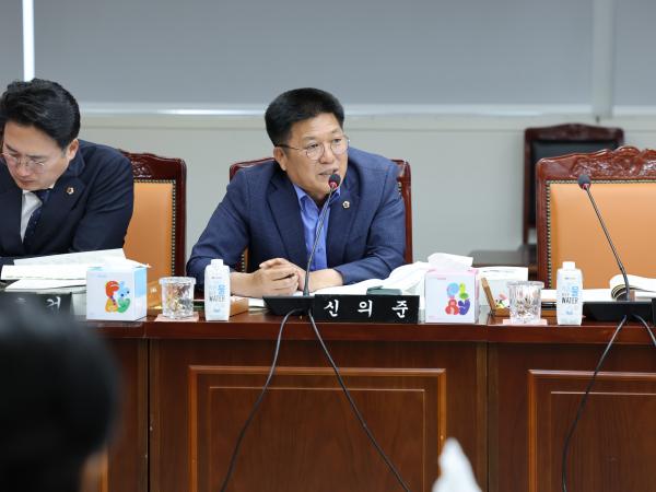 전라남도 2024회계연도 결산 및 예비비 심사 첨부이미지 : 25년06월12일 전라남도 2024회계연도 결산 및 예비비 심사 - 107.jpg