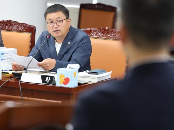전라남도 2024회계연도 결산 및 예비비 심사 첨부이미지 : 25년06월12일 전라남도 2024회계연도 결산 및 예비비 심사 - 030.jpg