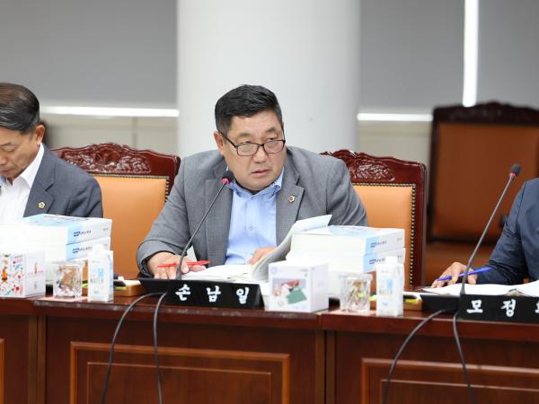 전라남도 2024회계연도 결산 및 예비비 심사 첨부이미지 : 25년06월12일 전라남도 2024회계연도 결산 및 예비비 심사 - 011.jpg