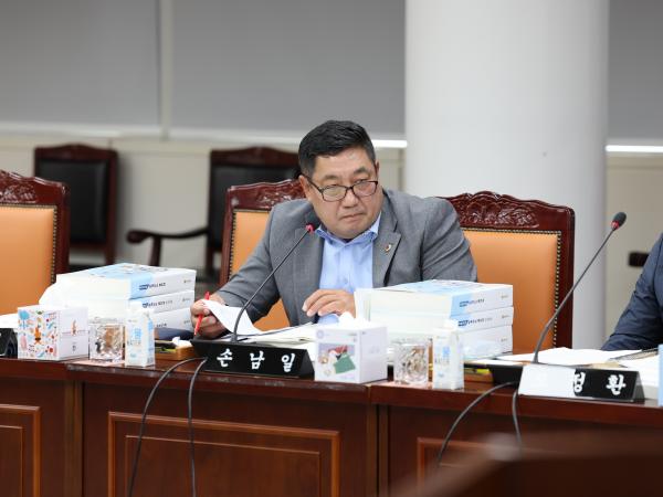 전라남도 2024회계연도 결산 및 예비비 심사 첨부이미지 : 25년06월12일 전라남도 2024회계연도 결산 및 예비비 심사 - 018.jpg