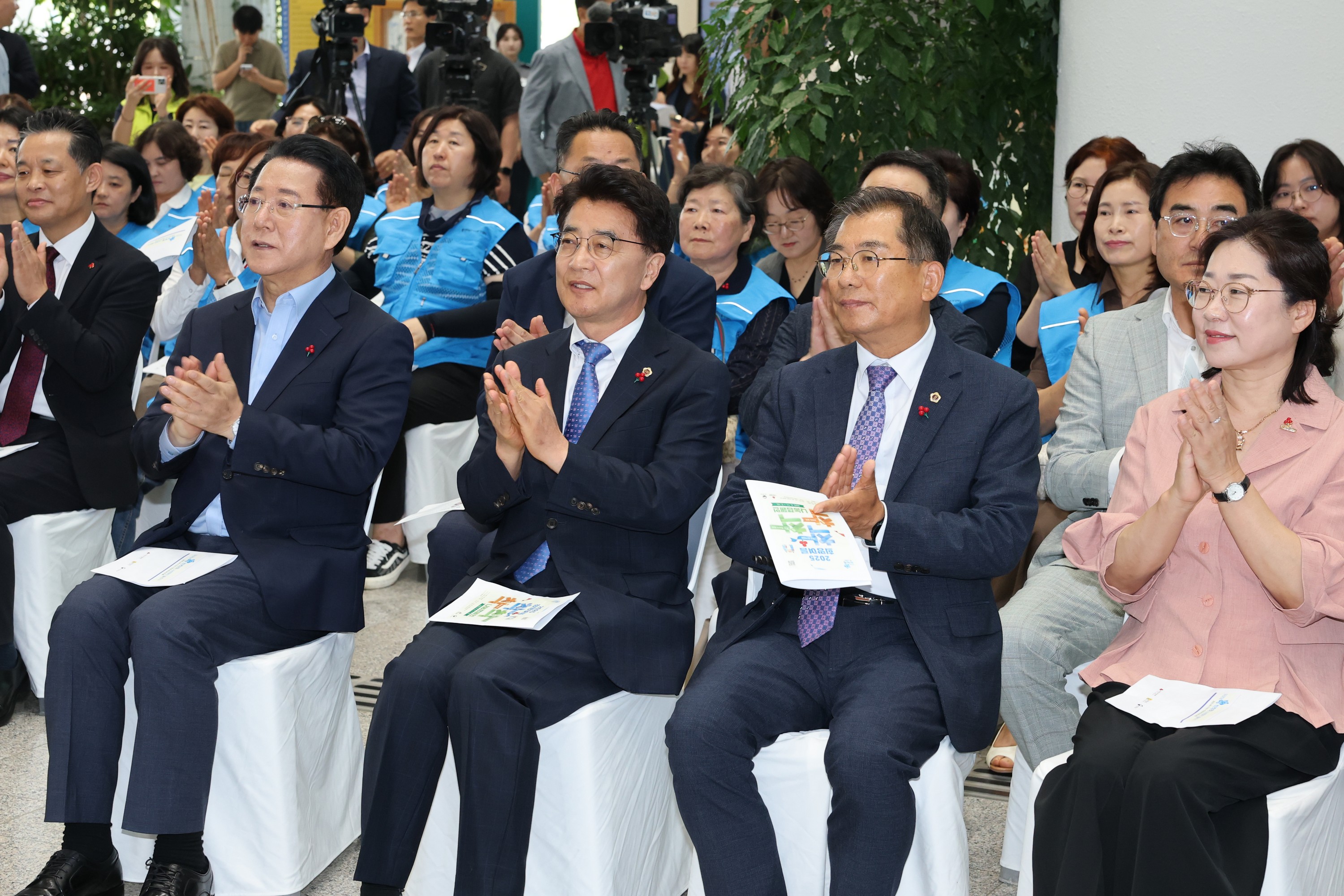  '우리전남 희망여름 착!착!착! 캠페인' 출범식 첨부이미지 : 25년06월11일 ‘우리전남 희망여름 착!착!착! 캠페인‘ 출범식 - 004.jpg
