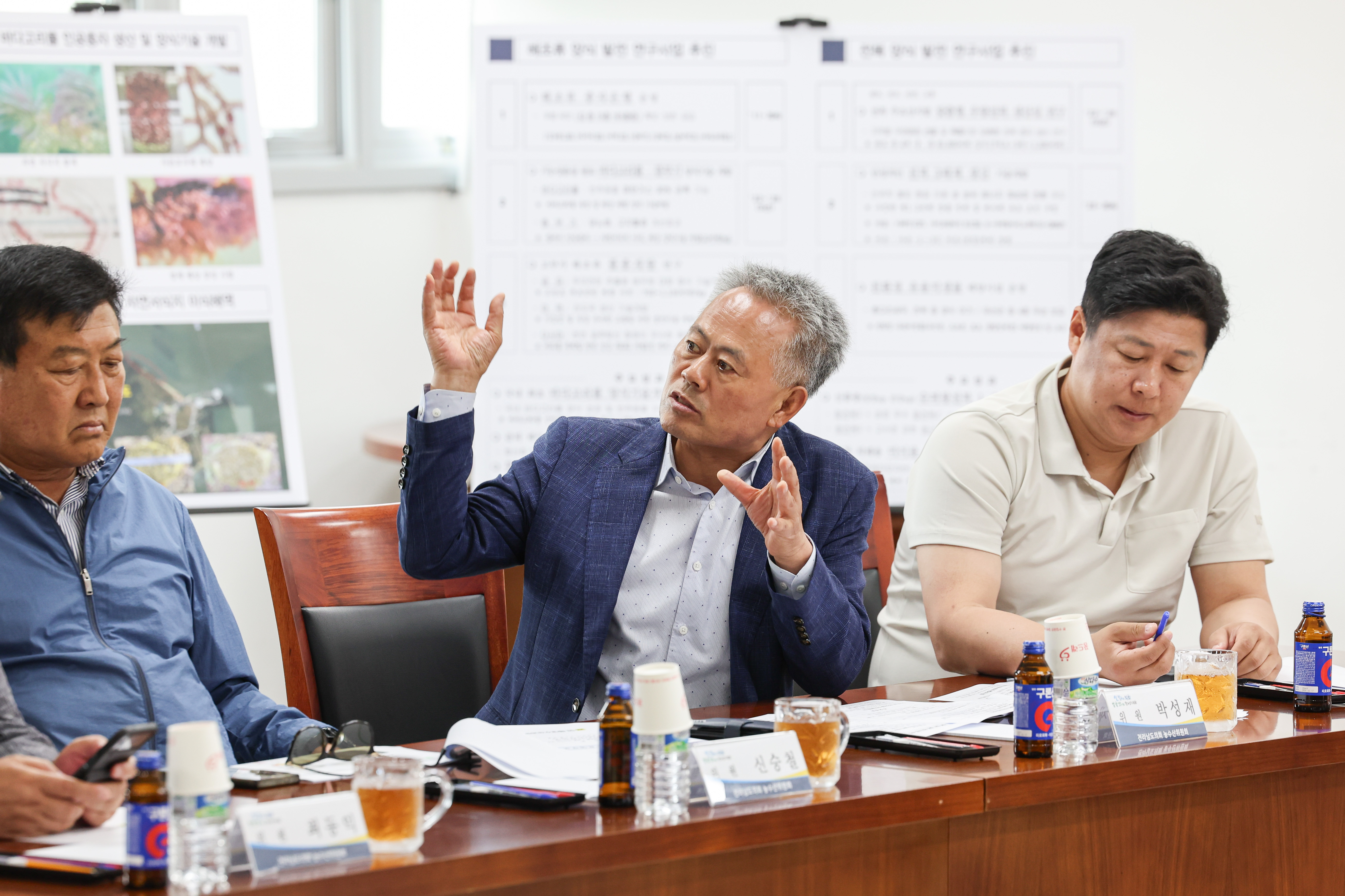 농수산위원회 현지활동 ‘해양수산과학원 수산종자연구소’ 첨부이미지 : 25년06월10일 농수산위원회 현지활동 ‘해양수산과학원 수산종자연구소’ (22).jpg