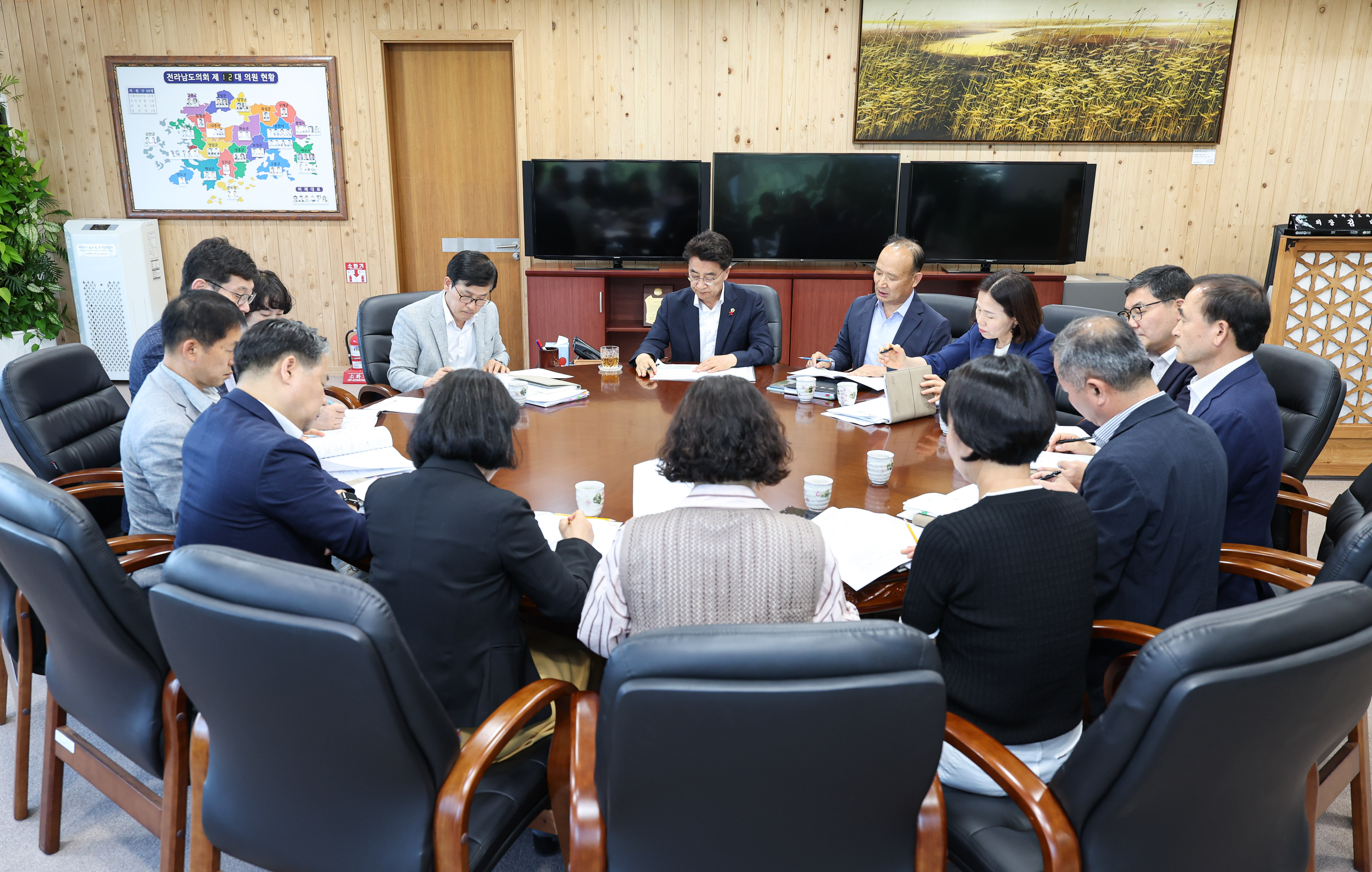 전라남도의회 6월 월례정책회의 첨부이미지 : 25년06월11일 전라남도의회 6월 월례정책회의 (1).jpg