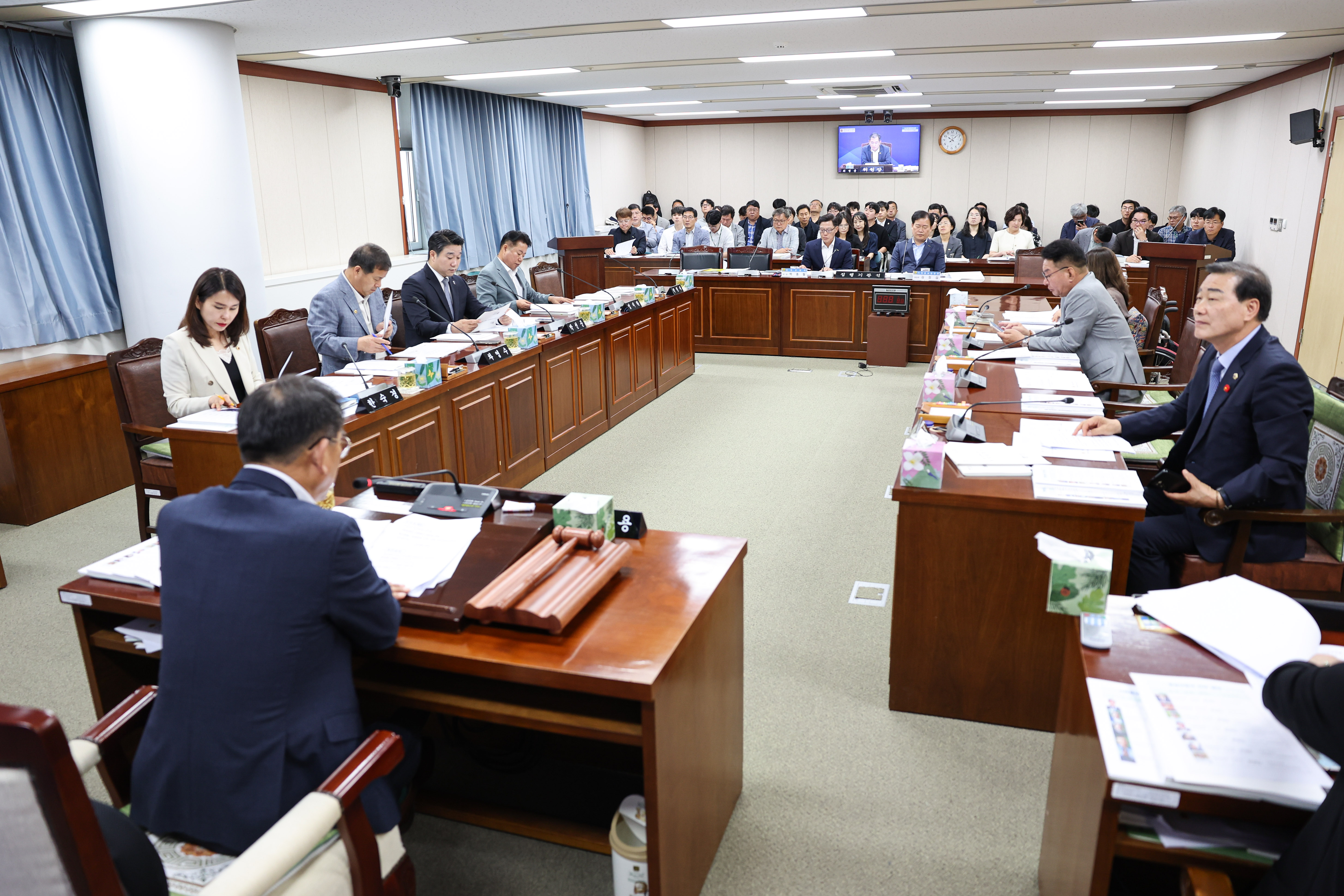 제391회 제1차 정례회 보건복지환경위원회 회의 첨부이미지 : 25년06월10일 제391회 제1차 정례회 보건복지환경위원회 회의 (6).jpg