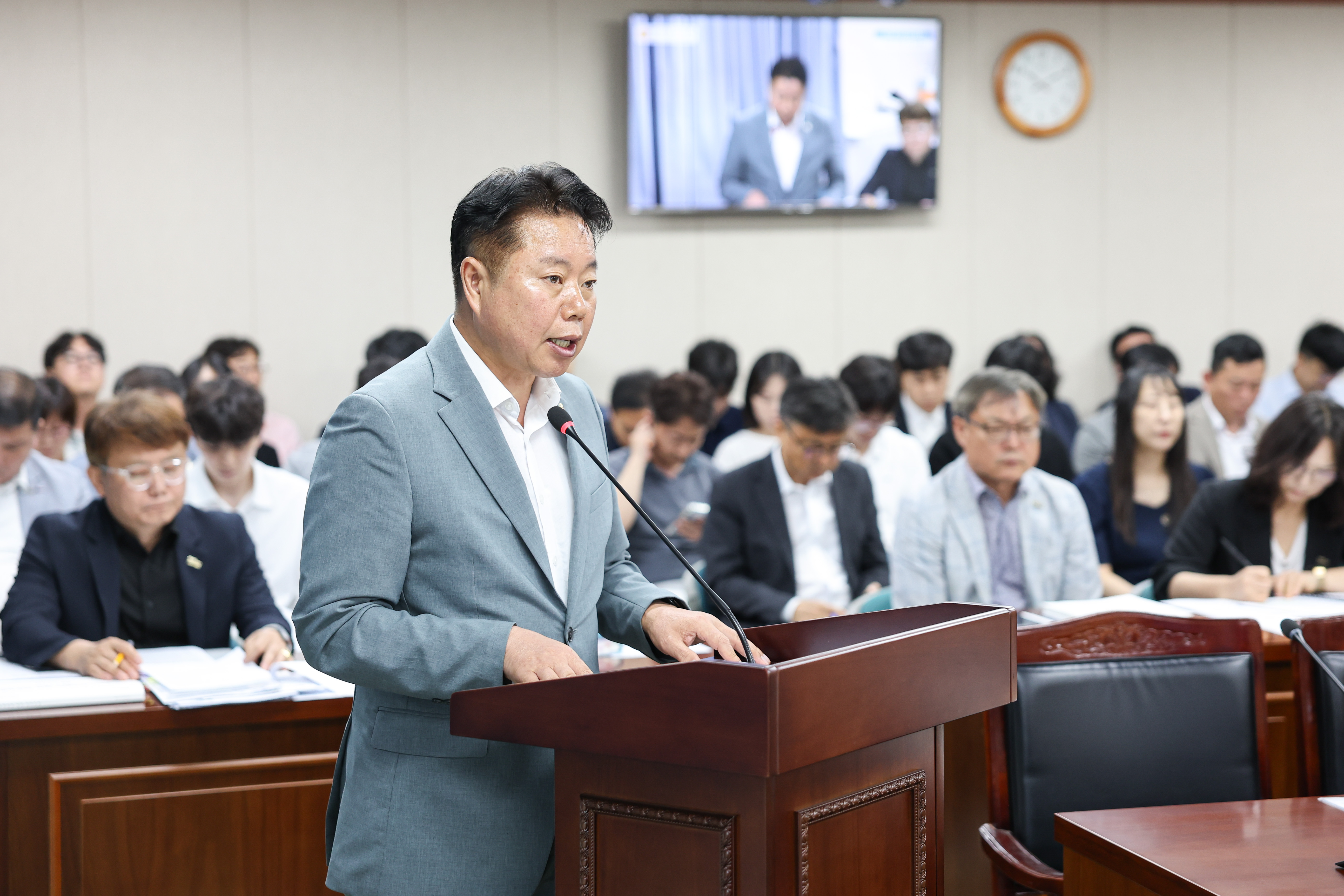 제391회 제1차 정례회 보건복지환경위원회 회의 첨부이미지 : 25년06월10일 제391회 제1차 정례회 보건복지환경위원회 회의 (9).jpg