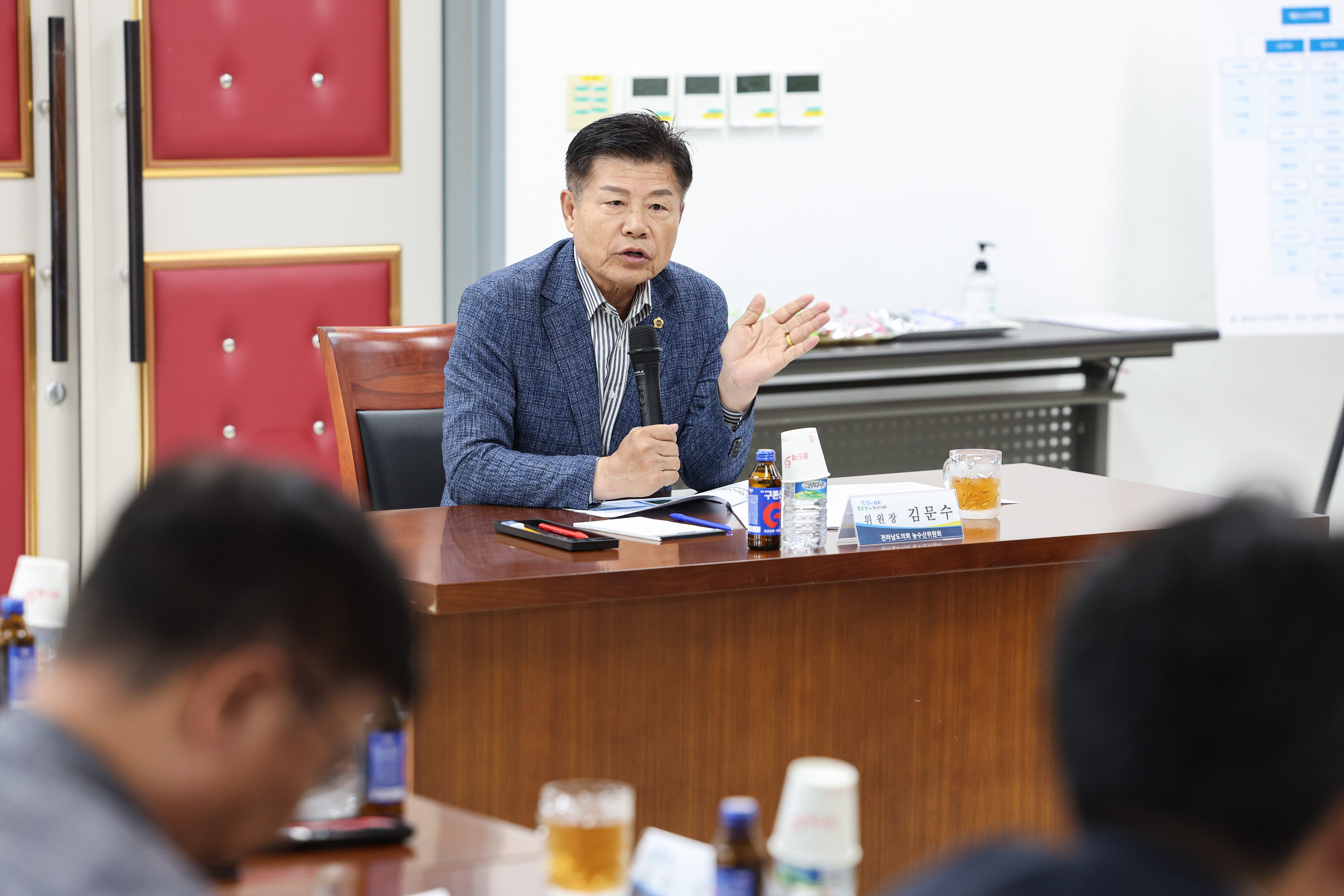 농수산위원회 현지활동 ‘해양수산과학원 수산종자연구소’ 첨부이미지 : 25년06월10일 농수산위원회 현지활동 ‘해양수산과학원 수산종자연구소’ (18).jpg