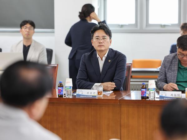 농수산위원회 현지활동 ‘해양수산과학원 수산종자연구소’ 첨부이미지 : 25년06월10일 농수산위원회 현지활동 ‘해양수산과학원 수산종자연구소’ (24).jpg