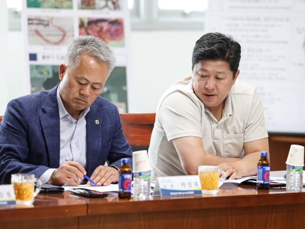 농수산위원회 현지활동 ‘해양수산과학원 수산종자연구소’ 첨부이미지 : 25년06월10일 농수산위원회 현지활동 ‘해양수산과학원 수산종자연구소’ (9).jpg