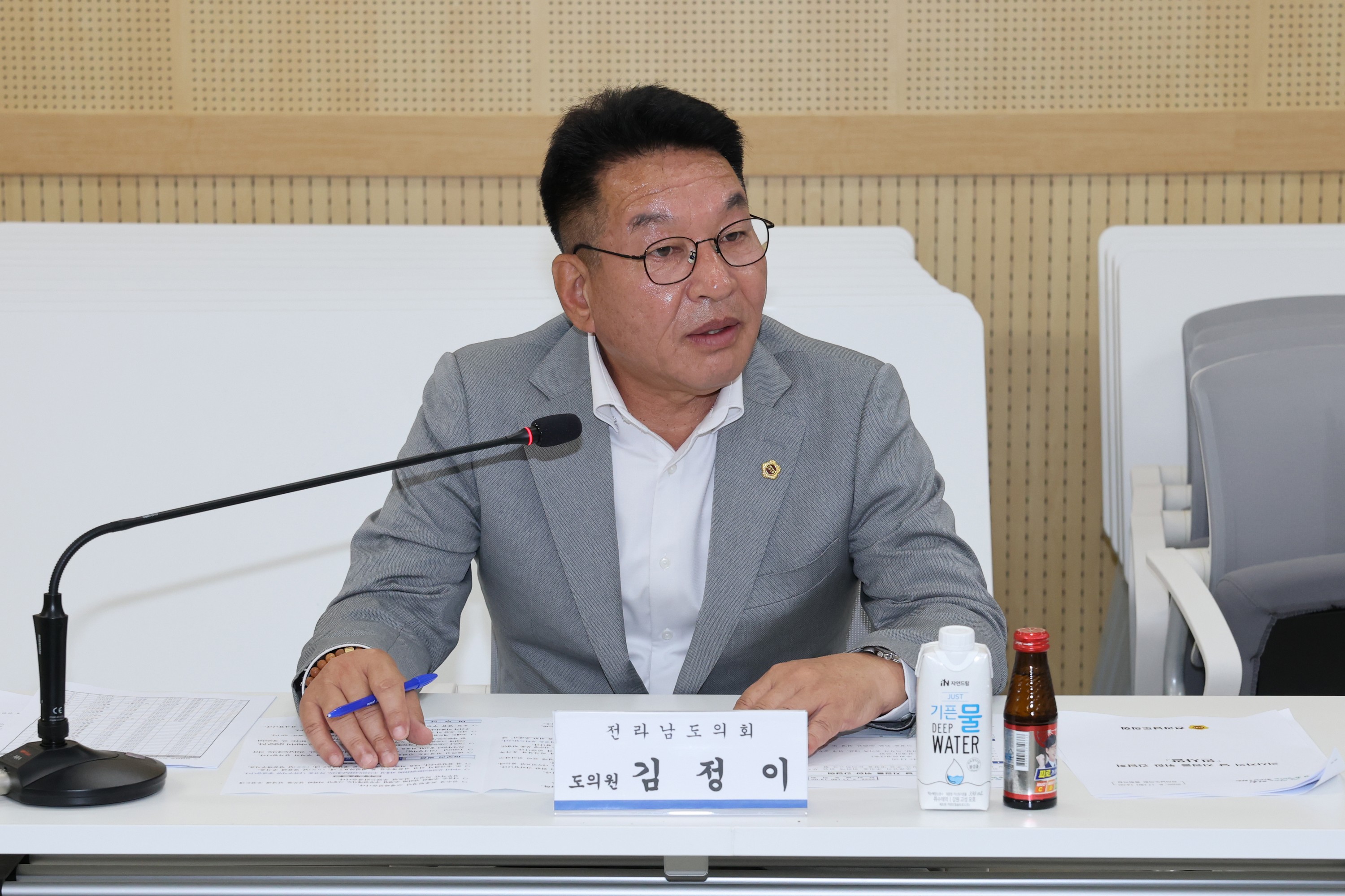 전라남도 의사자의 날 지정을 위한 간담회 첨부이미지 : 25년06월17일 전라남도 의사자의 날 지정을 위한 간담회 - 007.jpg
