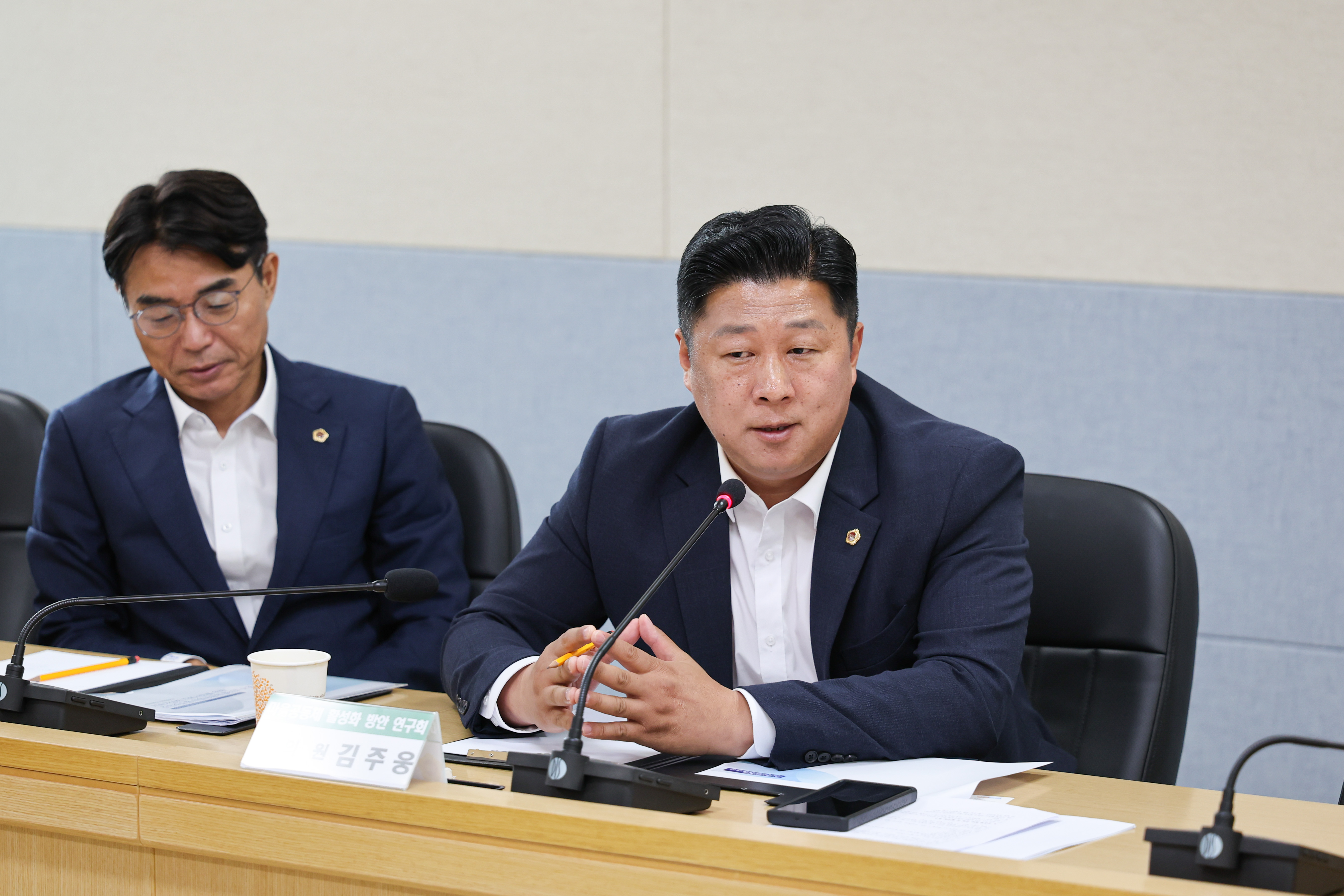 25년06월17일 마을공동체 활성화 방안 연구회 간담회 첨부이미지 : 25년06월17일 마을공동체 활성화 방안 연구회 간담회 (17).jpg
