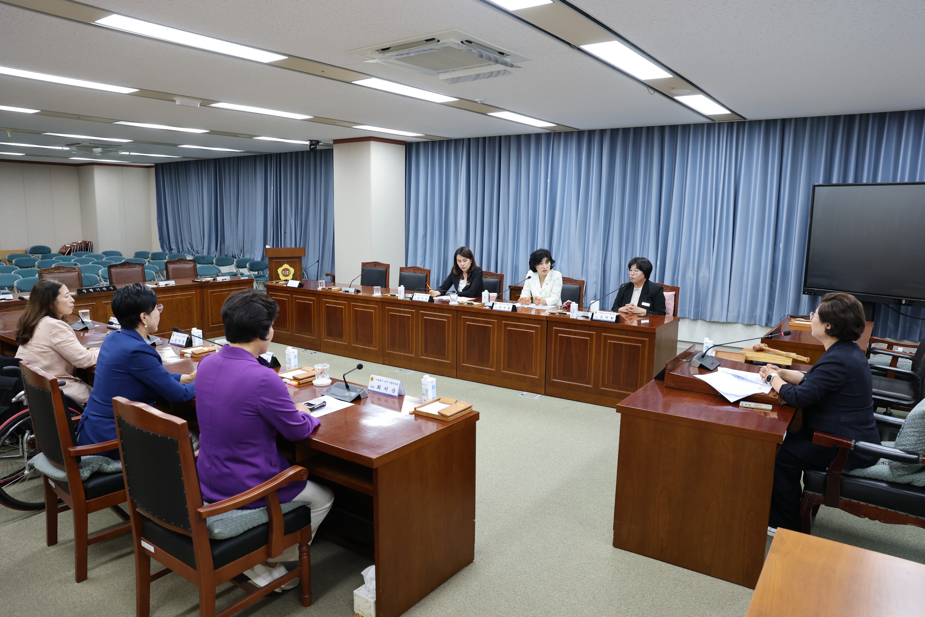 가족행복 정책 특별위원회 제1차 회의 첨부이미지 : 25년06월17일 가족행복 정책 특별위원회 제1차 회의 - 010.jpg