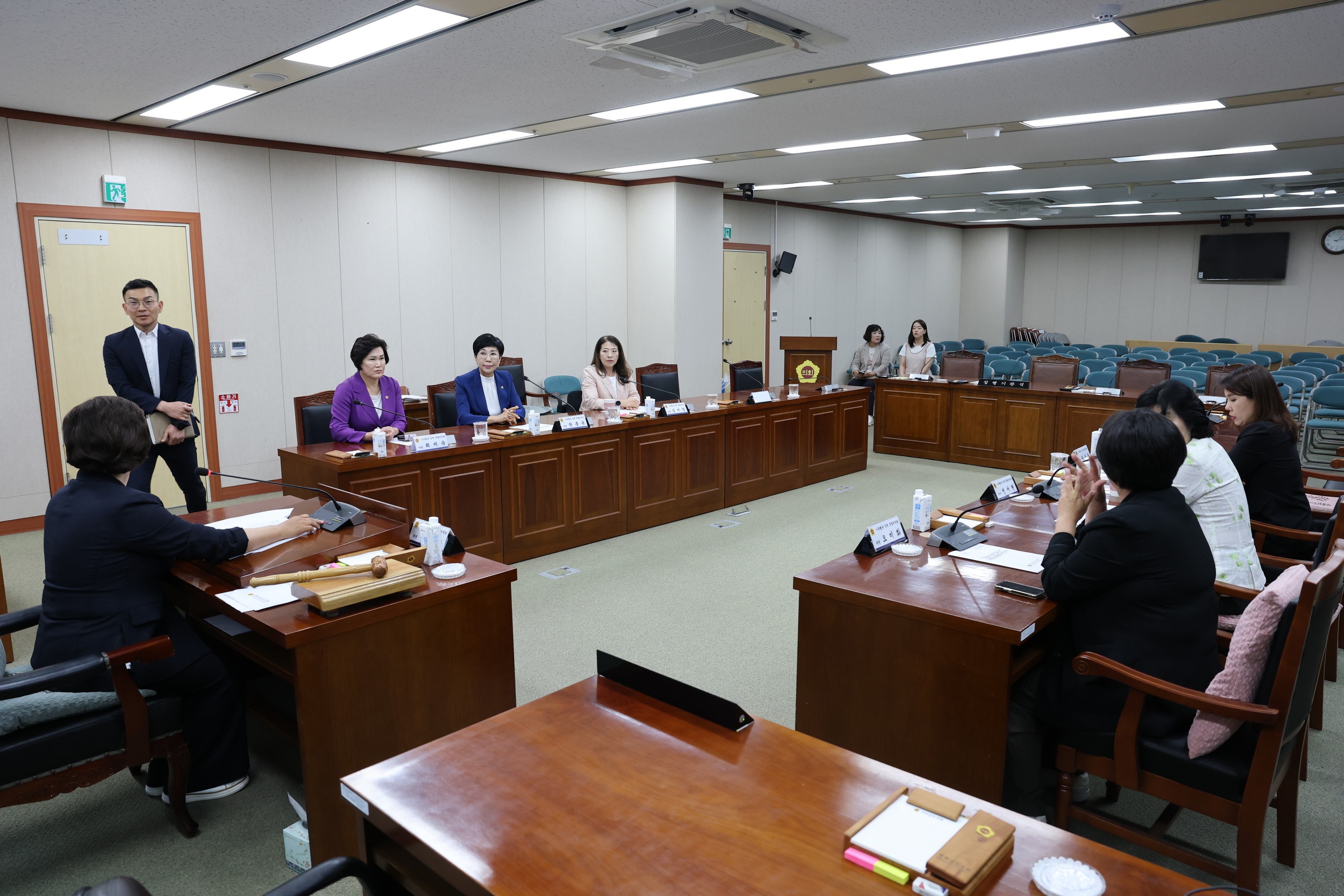 가족행복 정책 특별위원회 제1차 회의 첨부이미지 : 25년06월17일 가족행복 정책 특별위원회 제1차 회의 - 011.jpg