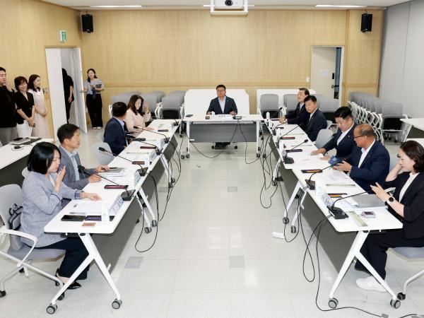 농촌 창업 연구회 정책연구용역 착수보고회 첨부이미지 : 25년06월17일 농촌 창업 연구회 정책연구용역 착수보고회 - 003.jpg