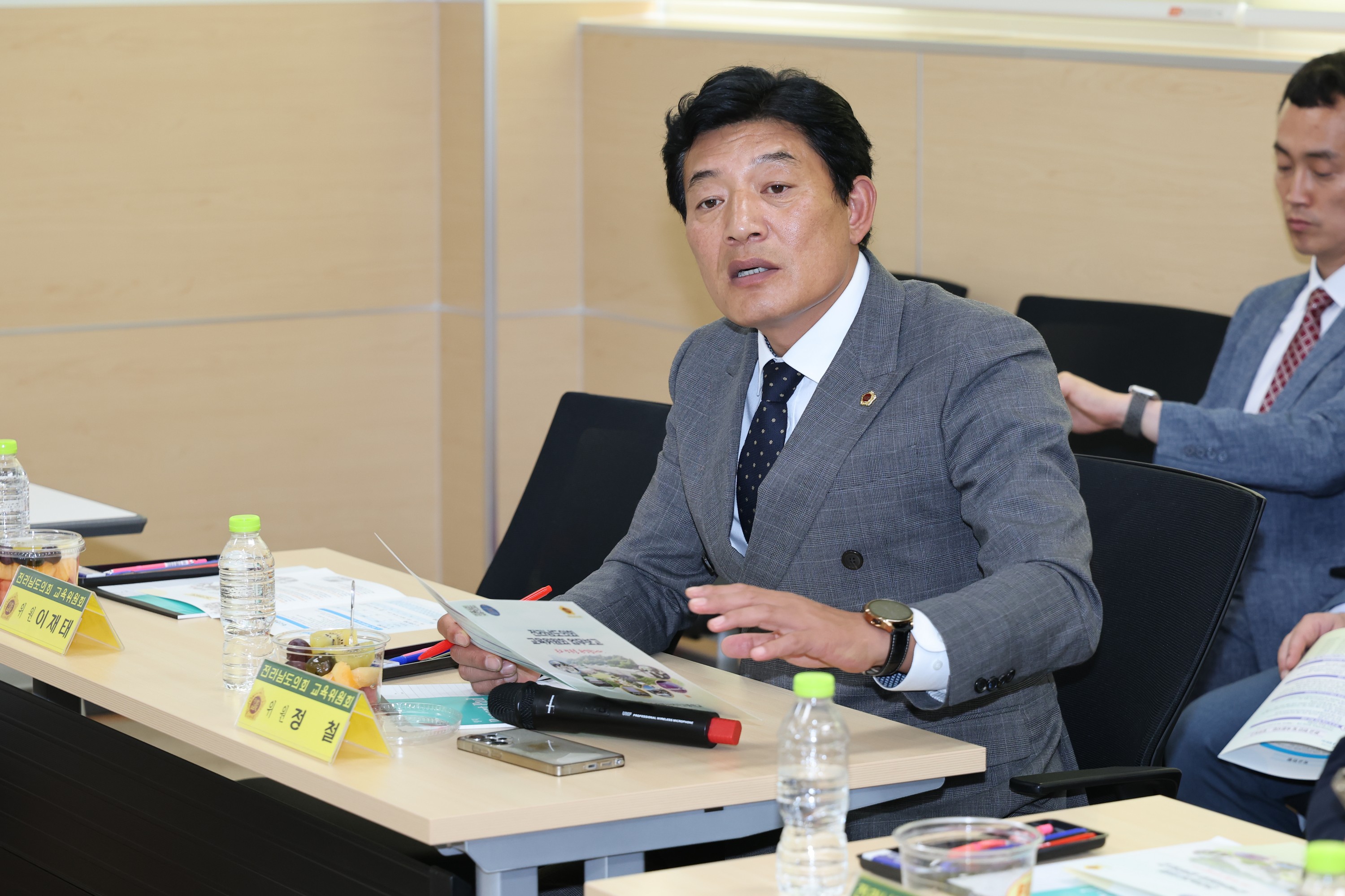 제391회 정례회 교육위원회 순천매산여자고등학교 현지활동 첨부이미지 : 25년06월10일 제391회 정례회 교육위원회 순천매산여자고등학교 현지활동 - 014.jpg