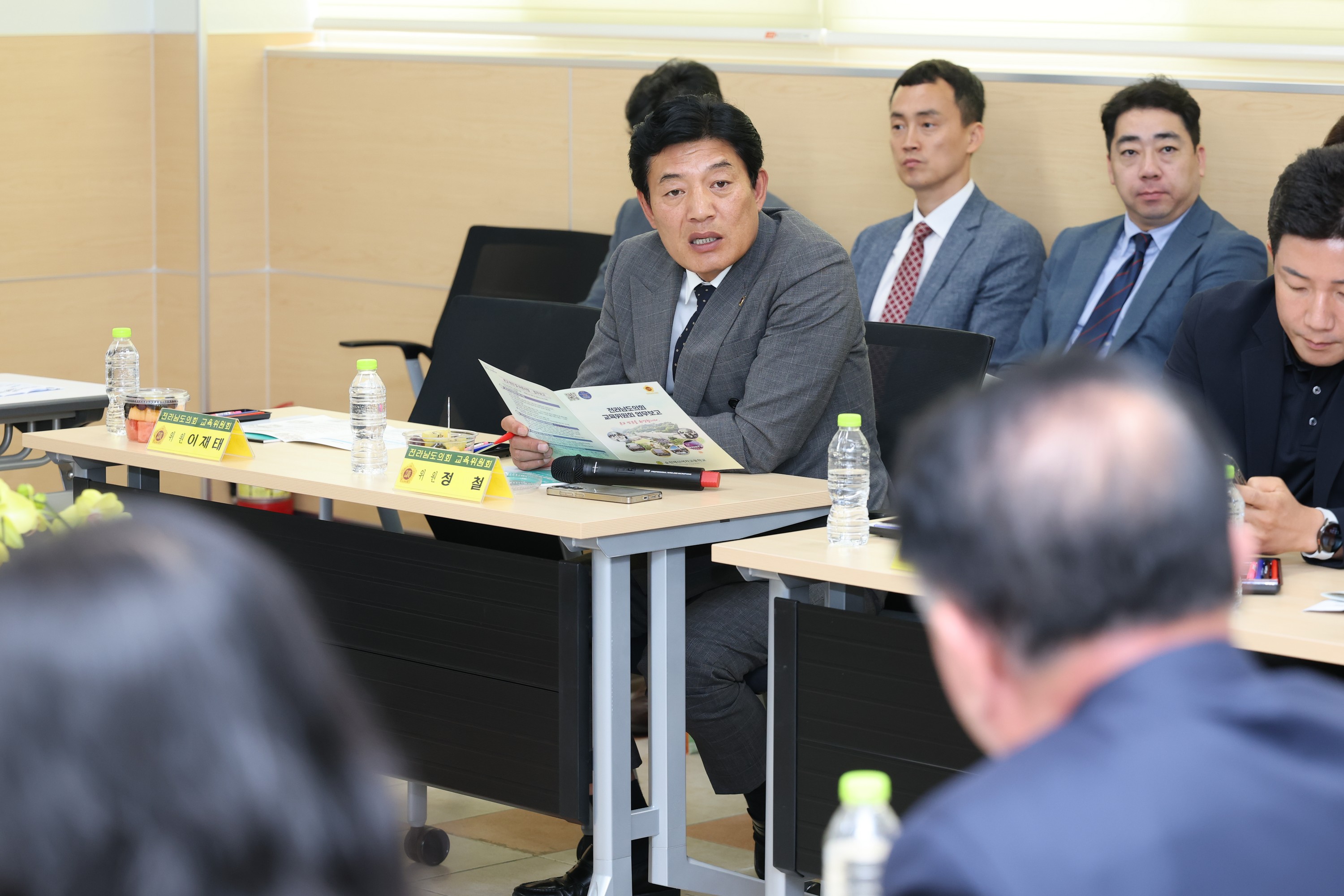 제391회 정례회 교육위원회 순천매산여자고등학교 현지활동 첨부이미지 : 25년06월10일 제391회 정례회 교육위원회 순천매산여자고등학교 현지활동 - 013.jpg