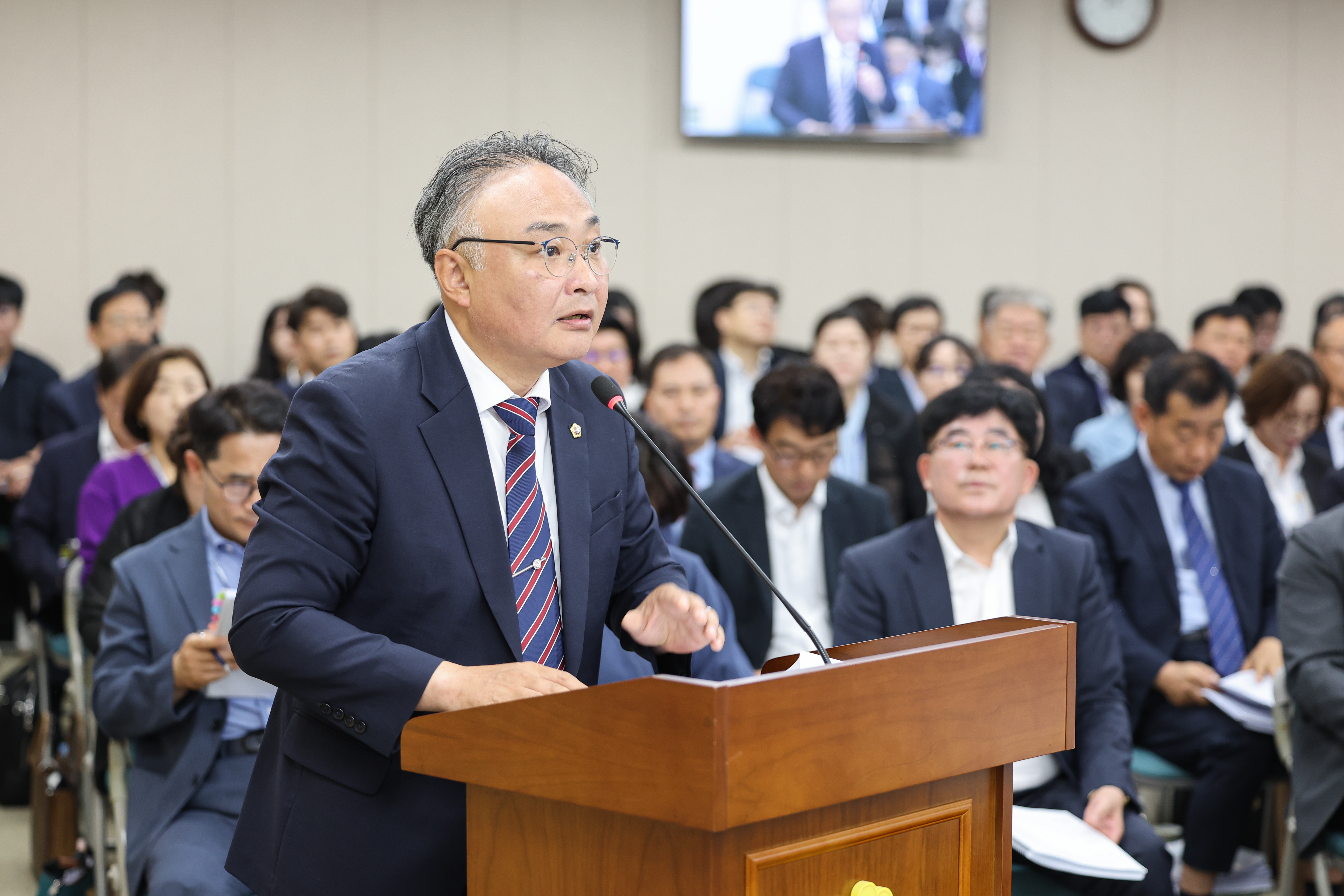 제391회 제1차 정례회 교육위원회 회의 첨부이미지 : 25년06월09일 제391회 제1차 정례회 교육위원회 회의 (13).jpg