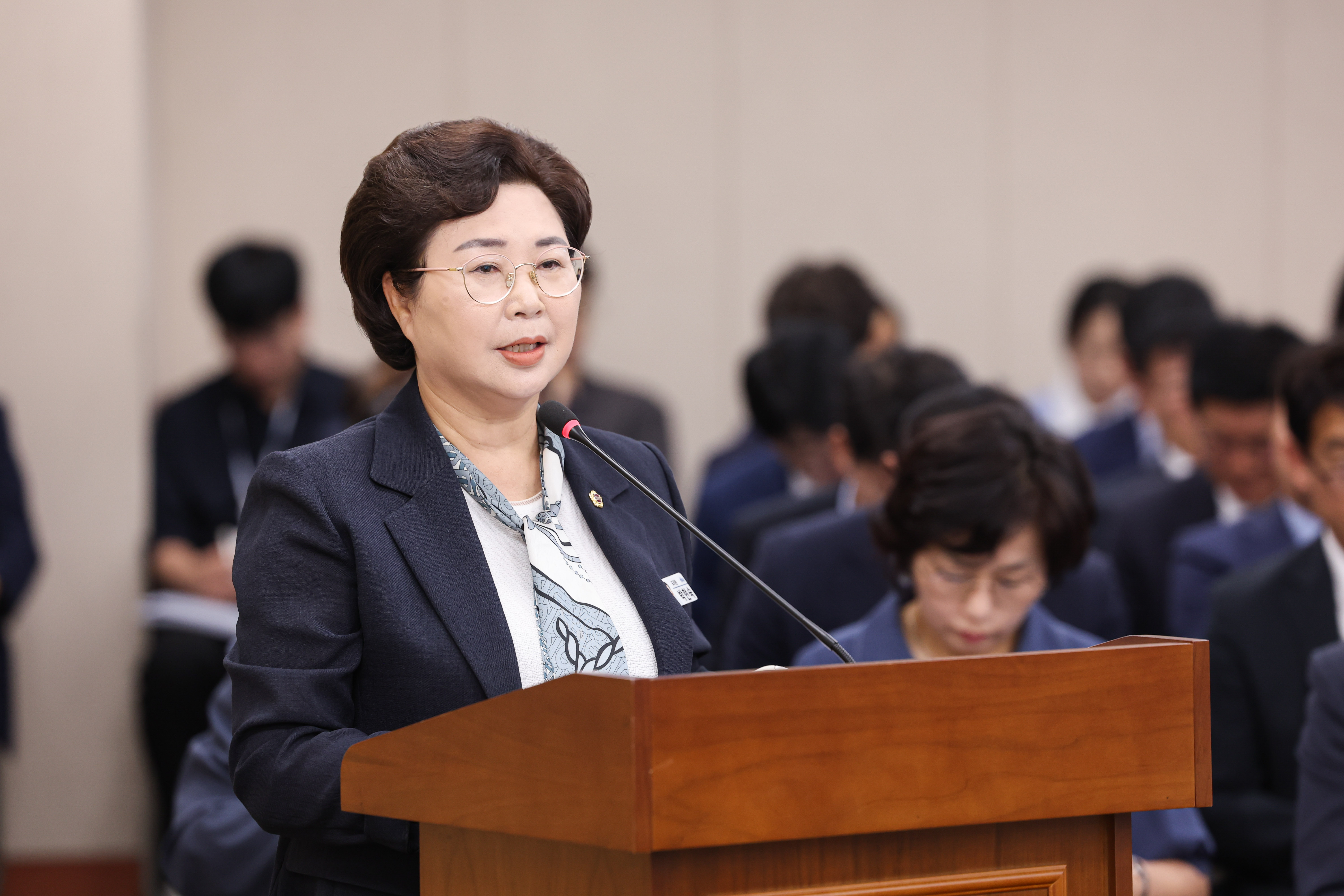 제391회 제1차 정례회 교육위원회 회의 첨부이미지 : 25년06월09일 제391회 제1차 정례회 교육위원회 회의 (25).jpg