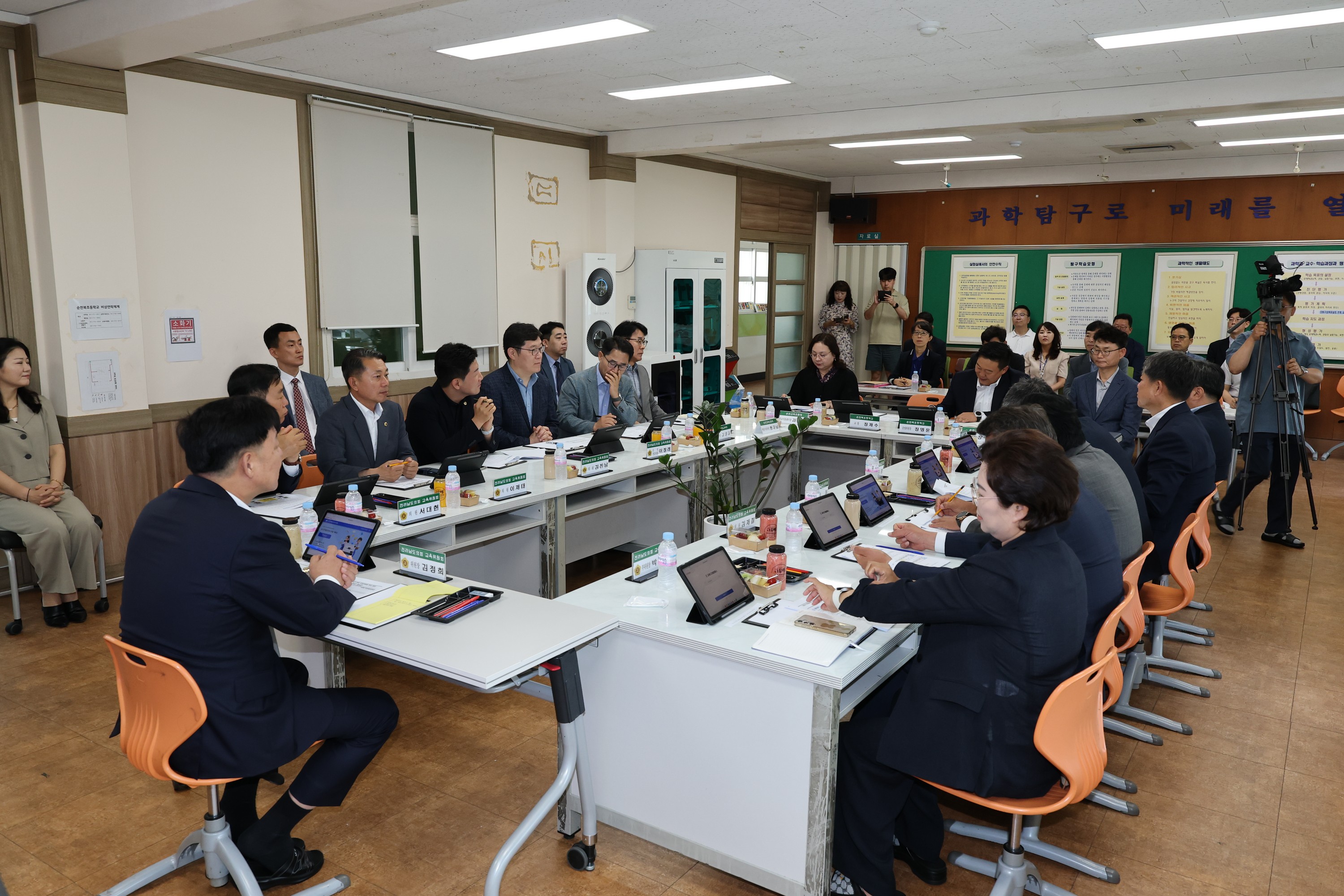 제391회 정례회 교육위원회 순천북초등학교 현지활동 첨부이미지 : 25년06월10일 제391회 정례회 교육위원회 순천북초등학교 현지활동 - 004.jpg