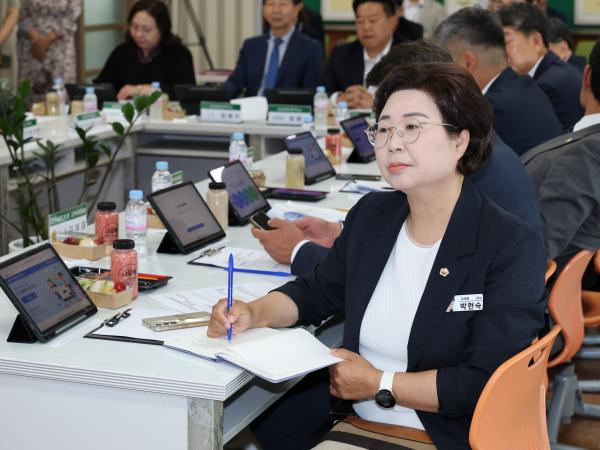 제391회 정례회 교육위원회 순천북초등학교 현지활동 첨부이미지 : 25년06월10일 제391회 정례회 교육위원회 순천북초등학교 현지활동 - 025.jpg