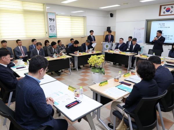 제391회 정례회 교육위원회 순천매산여자등학교 현지활동 첨부이미지 : 25년06월10일 제391회 정례회 교육위원회 순천매산여자고등학교 현지활동 - 004.jpg