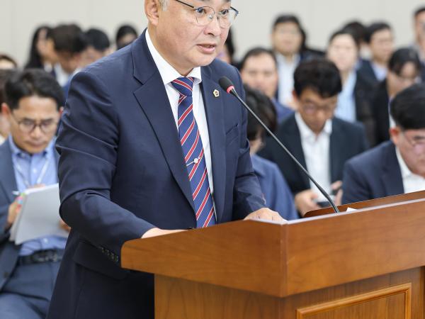 제391회 제1차 정례회 교육위원회 회의 첨부이미지 : 25년06월09일 제391회 제1차 정례회 교육위원회 회의 (14).jpg