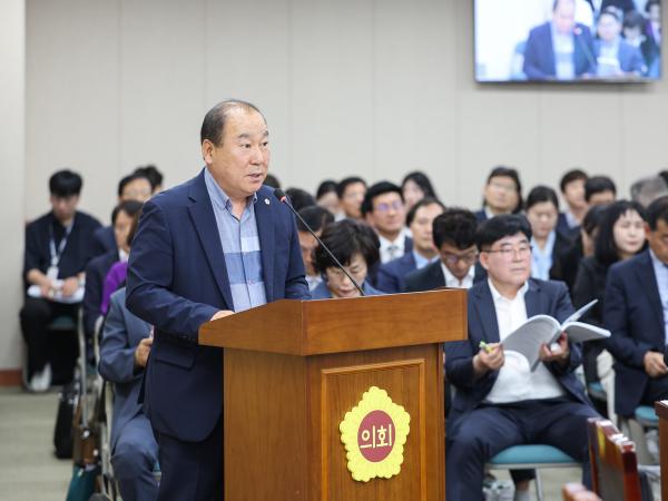 제391회 제1차 정례회 교육위원회 회의 첨부이미지 : 25년06월09일 제391회 제1차 정례회 교육위원회 회의 (8).jpg