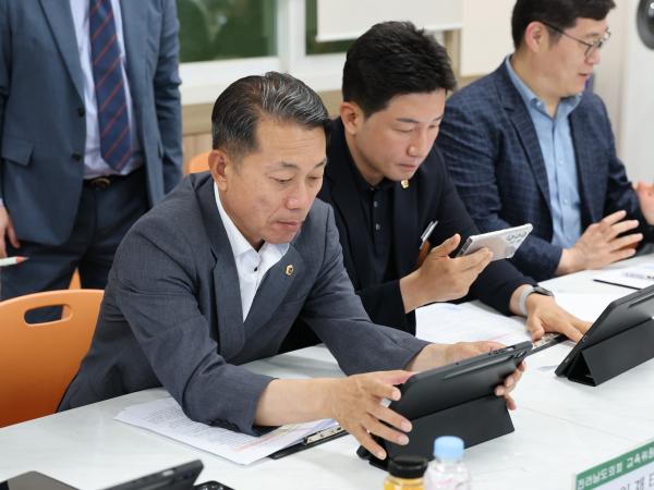 제391회 정례회 교육위원회 순천북초등학교 현지활동 첨부이미지 : 25년06월10일 제391회 정례회 교육위원회 순천북초등학교 현지활동 - 029.jpg
