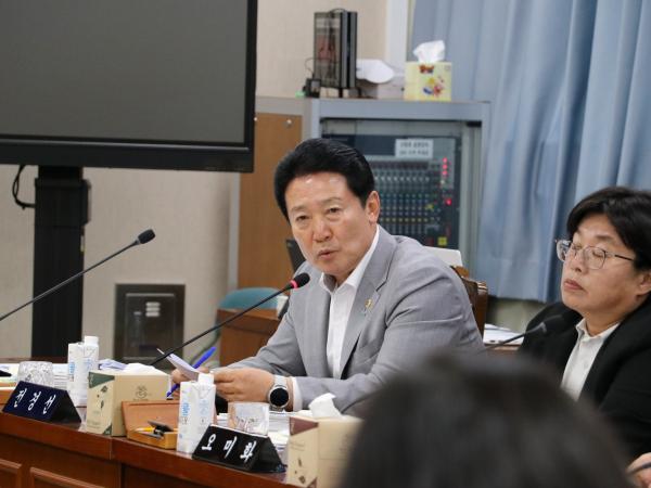 제391회 정례회 기획행정위원회 회의 첨부이미지 : 25년06월10일 제391회 정례회 기획행정위원회 회의 - 002.jpg