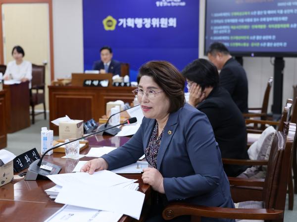 제391회 정례회 기획행정위원회 회의 첨부이미지 : 25년06월10일 제391회 정례회 기획행정위원회 회의 - 028.jpg