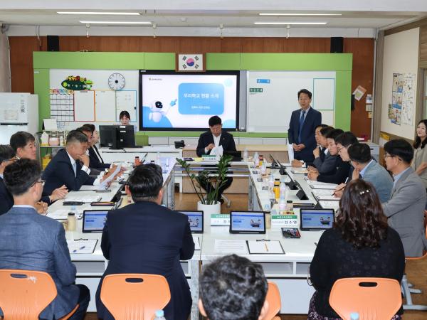 제391회 정례회 교육위원회 순천북초등학교 현지활동 첨부이미지 : 25년06월10일 제391회 정례회 교육위원회 순천북초등학교 현지활동 - 001.jpg