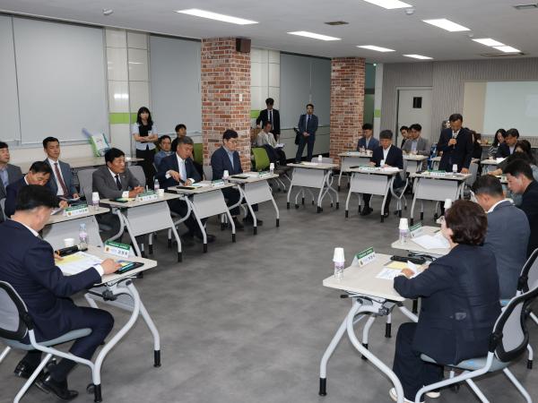 제391회 정례회 교육위원회 순천매산고등학교 현지활동 첨부이미지 : 25년06월10일 제391회 정례회 교육위원회 순천매산고등학교 현지활동 - 004.jpg