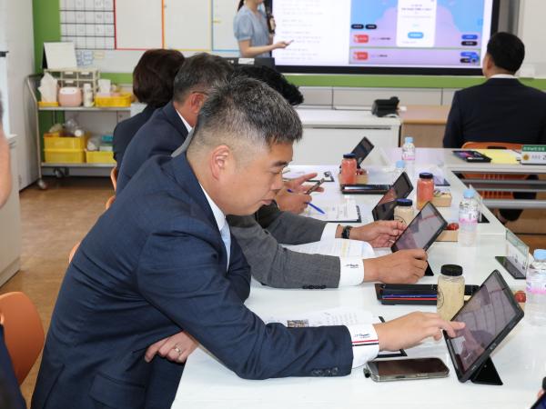 제391회 정례회 교육위원회 순천북초등학교 현지활동 첨부이미지 : 25년06월10일 제391회 정례회 교육위원회 순천북초등학교 현지활동 - 026.jpg