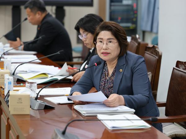 제391회 정례회 기획행정위원회 회의 첨부이미지 : 25년06월10일 제391회 정례회 기획행정위원회 회의 - 021.jpg