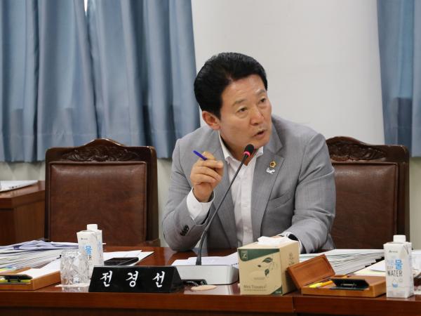 제391회 정례회 기획행정위원회 회의 첨부이미지 : 25년06월10일 제391회 정례회 기획행정위원회 회의 - 005.jpg