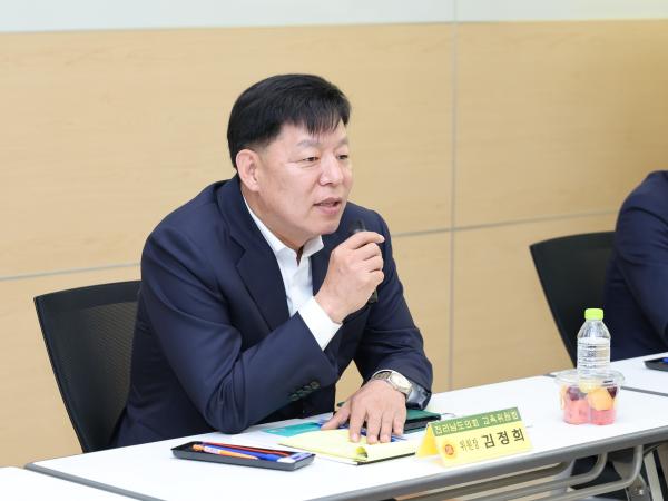 제391회 정례회 교육위원회 순천매산여자고등학교 현지활동 첨부이미지 : 25년06월10일 제391회 정례회 교육위원회 순천매산여자고등학교 현지활동 - 006.jpg