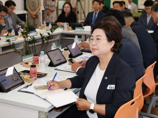 제391회 정례회 교육위원회 순천북초등학교 현지활동 첨부이미지 : 25년06월10일 제391회 정례회 교육위원회 순천북초등학교 현지활동 - 028.jpg