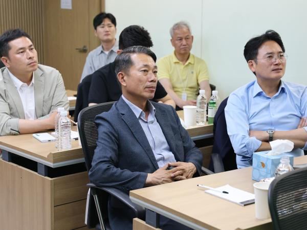 전라남도 마이스산업 활성화 연구회 현지활동 첨부이미지 : 25년06월18일  전라남도 마이스산업 활성화 연구회 현지활동 -  007.jpg
