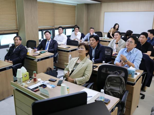 전라남도 마이스산업 활성화 연구회 현지활동 첨부이미지 : 25년06월18일  전라남도 마이스산업 활성화 연구회 현지활동 - 025.jpg