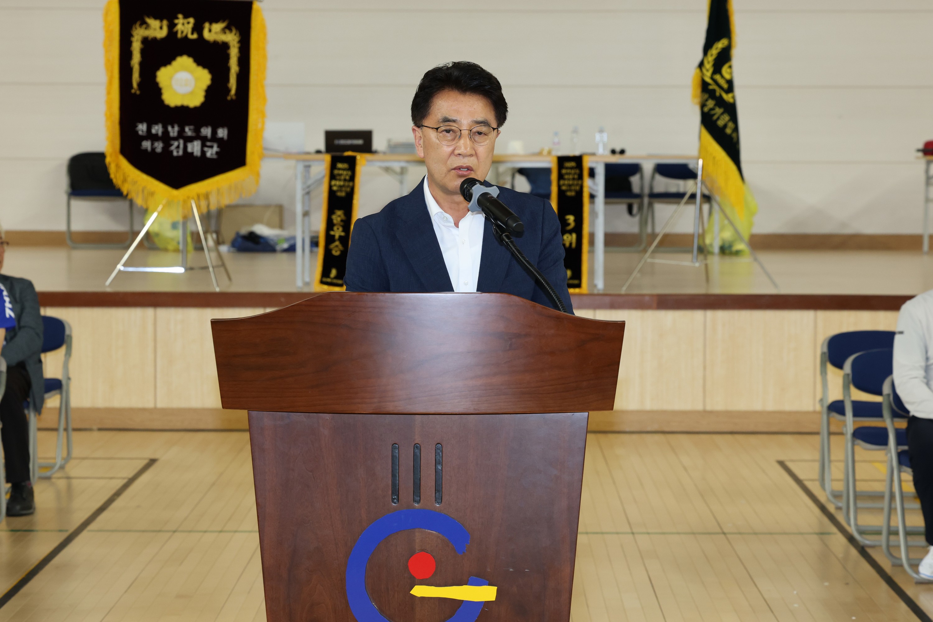 제7회 전라남도의장기 클럽최강전 배드민턴 대회 첨부이미지 : 25년06월14일 제7회 전라남도의장기 배드민턴 대회 - 010.jpg